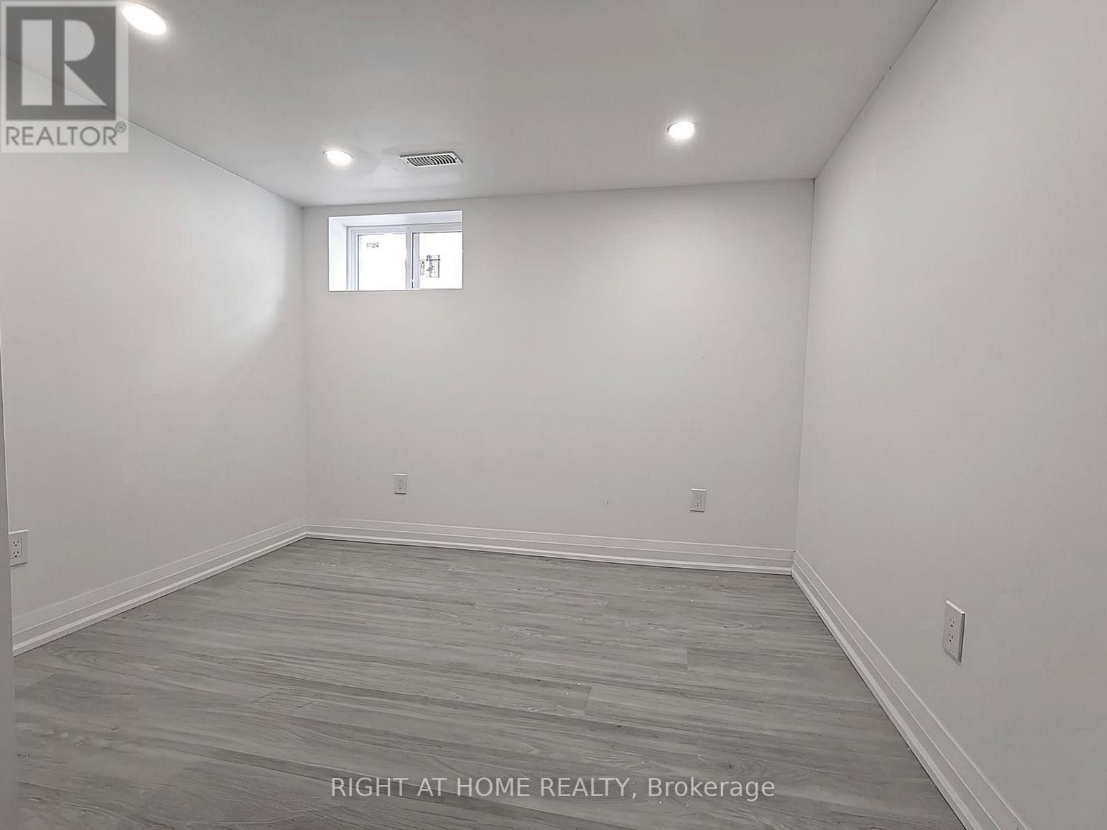 Basement - 92 Cadillac Avenue S, Oshawa, Ontario  L1H 5Z2 - Photo 10 - E13469906