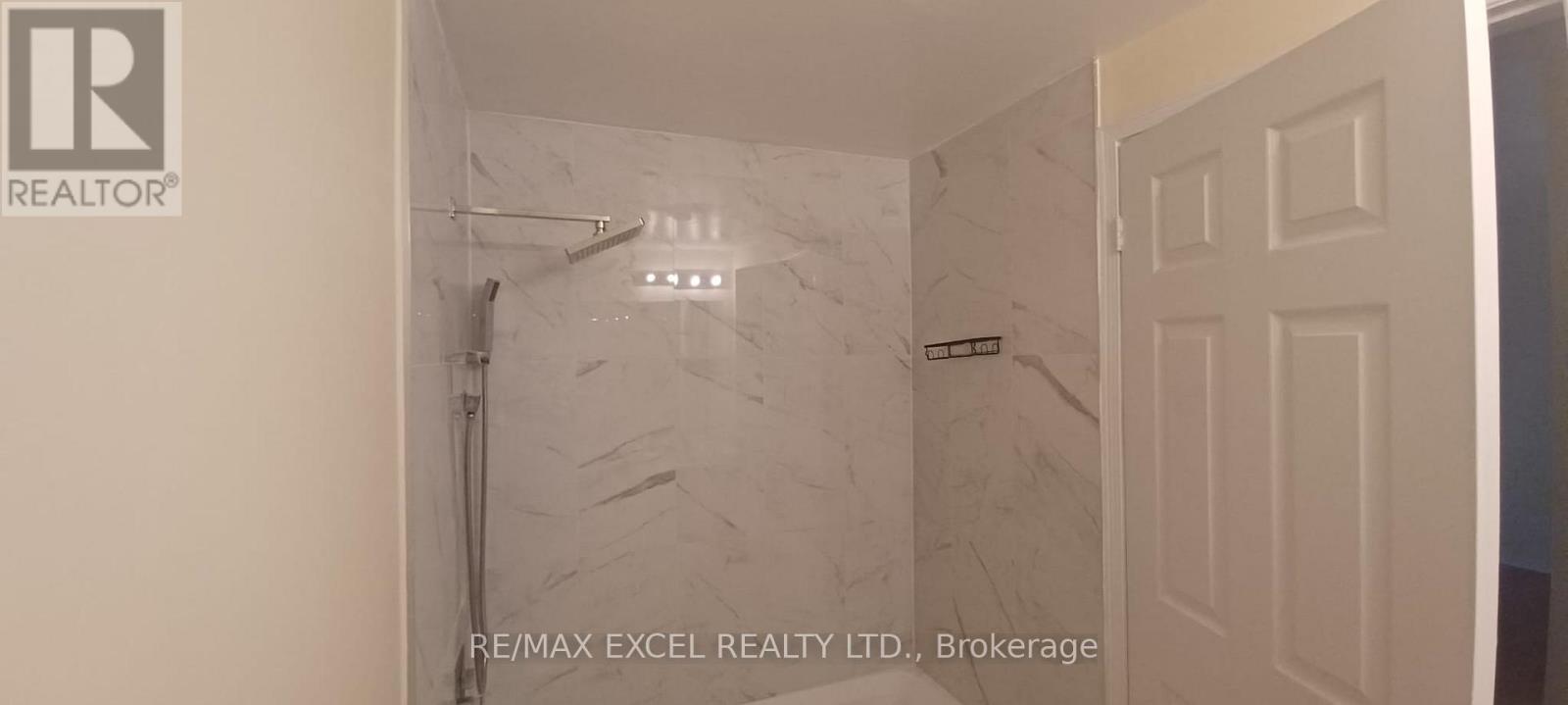 2 - 42 Pinery Trail, Toronto, Ontario  M1B 6H6 - Photo 4 - E13469922