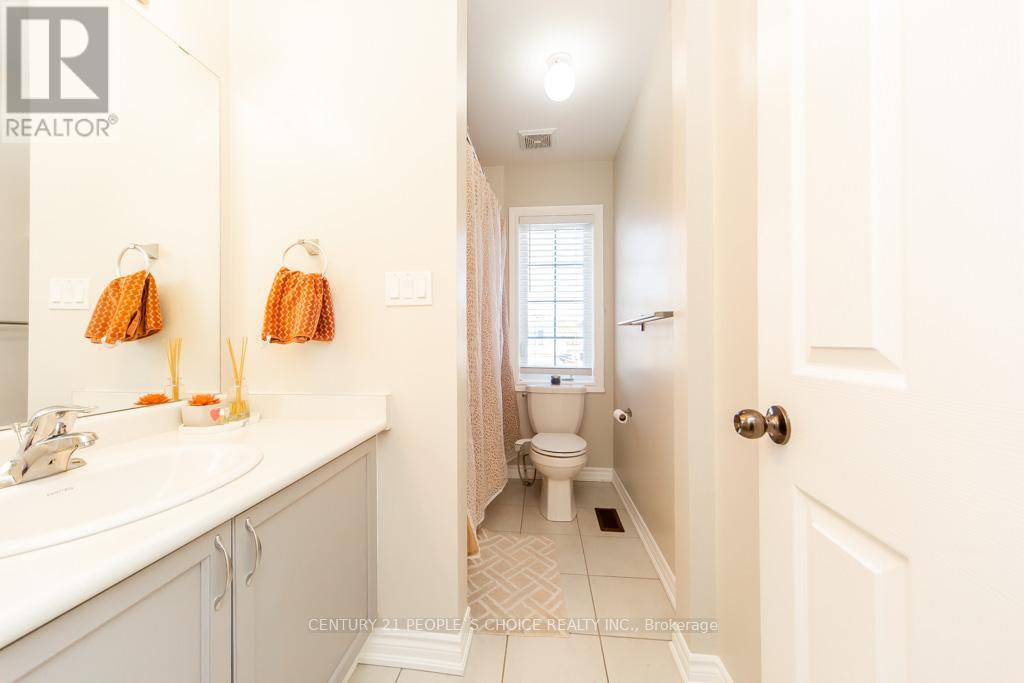 36 Comfort Way, Whitby, Ontario L1N 0K5 - Photo 28 - E13470004