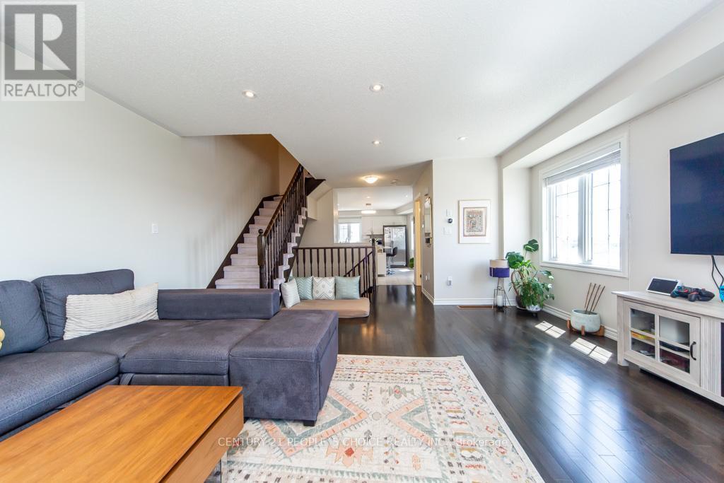 36 Comfort Way, Whitby, Ontario L1N 0K5 - Photo 7 - E13470004