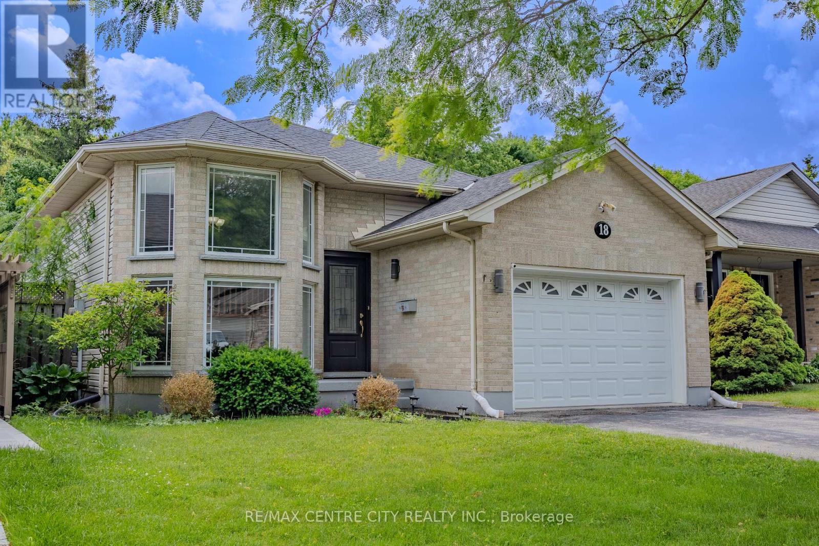 $2,800 Monthly18 Kennedy Place, London East, Ontario