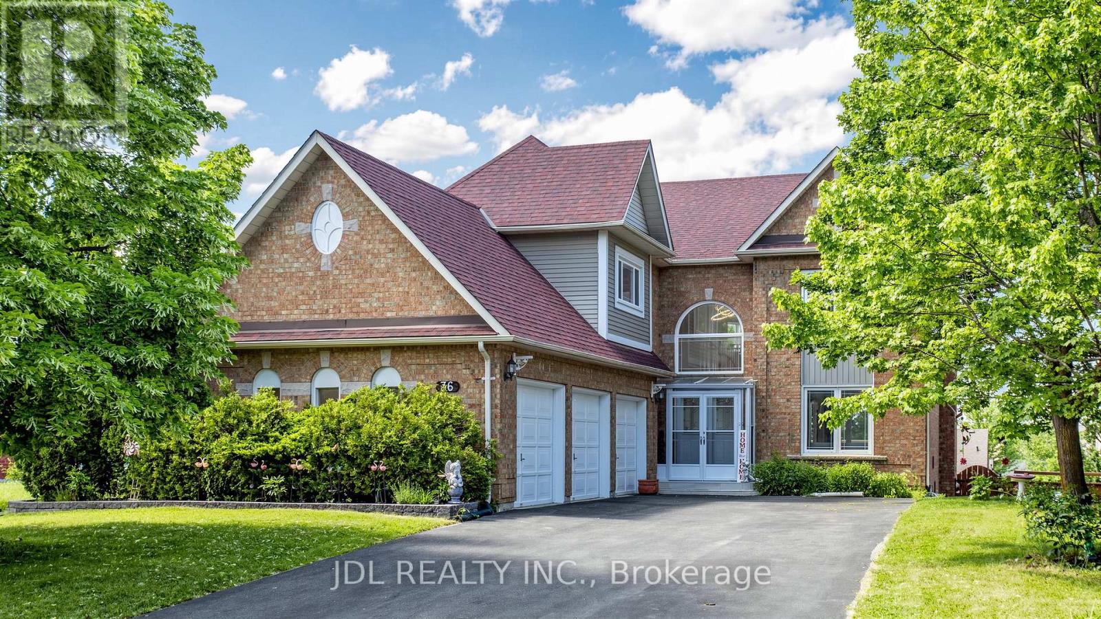 36 Chartwell Crescent, Georgina, Ontario  L4P 3N8 - Photo 3 - N13439576