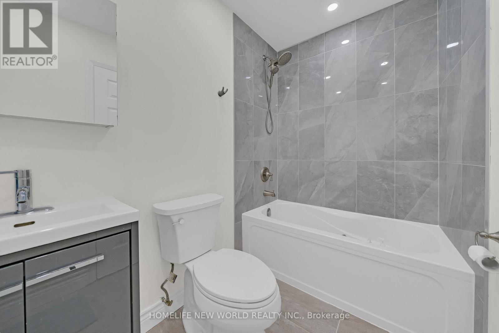 38 Springfair Avenue, Aurora, Ontario  L4G 3M2 - Photo 14 - N13412722
