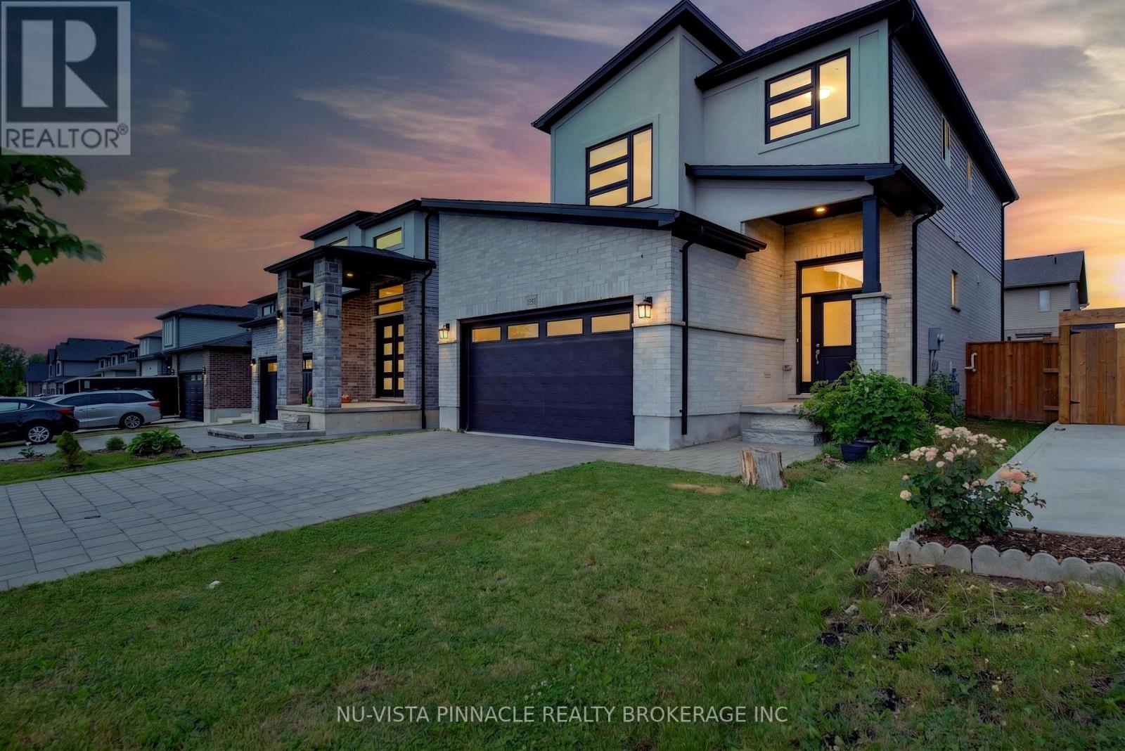 1556 DYLAN STREET, London East, Ontario