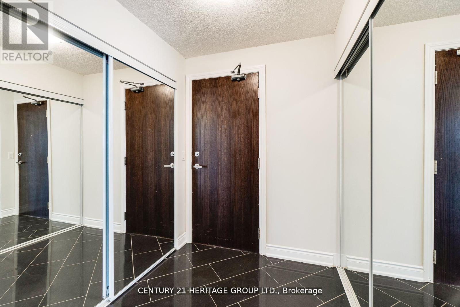 709 - 7 North Park Road, Vaughan, Ontario  L4J 0C9 - Photo 4 - N13469914
