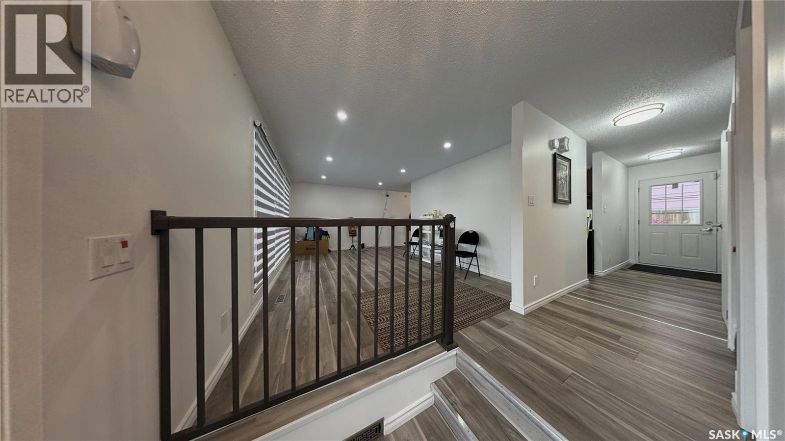 2 Mcdougall Crescent, Saskatoon, Saskatchewan  S7L 5C1 - Photo 5 - SK040137