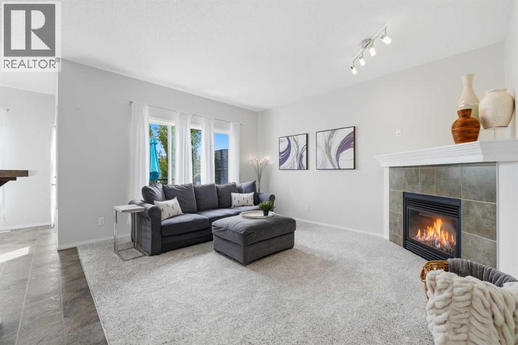 142 Bridlerange Place Sw, Calgary, Alberta  T2Y 0K8 - Photo 4 - A2314139
