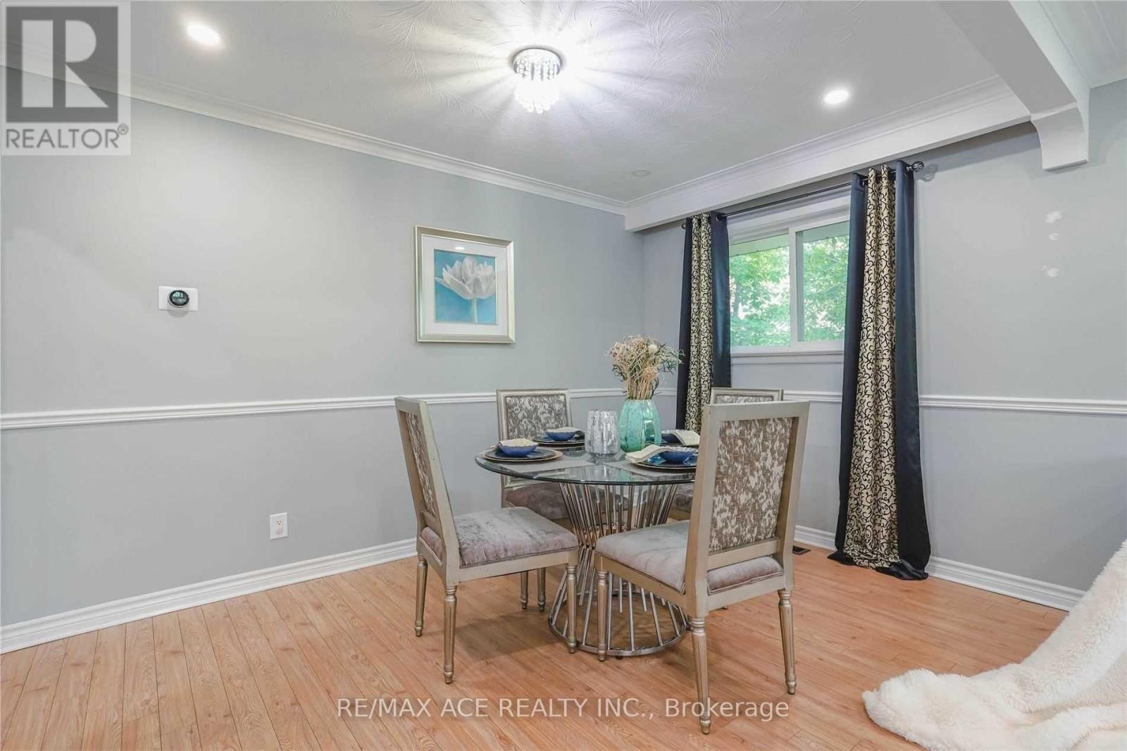 Main - 132 Janray Drive, Toronto, Ontario  M1G 1Y9 - Photo 4 - E13467710