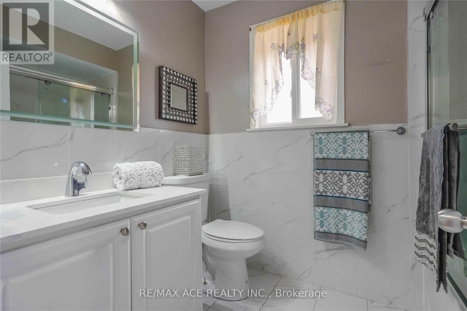 Main - 132 Janray Drive, Toronto, Ontario  M1G 1Y9 - Photo 11 - E13467710