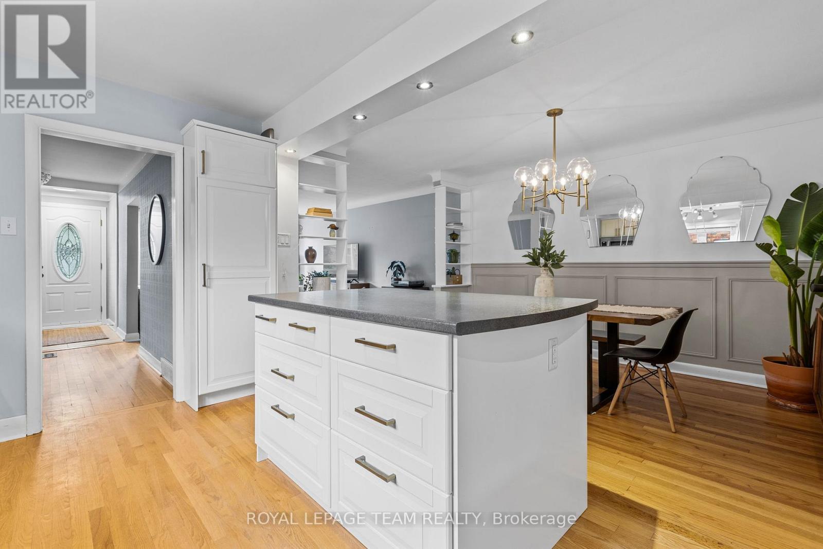 1215 Emperor Avenue, Ottawa, Ontario  K1Z 8C3 - Photo 10 - X13469204