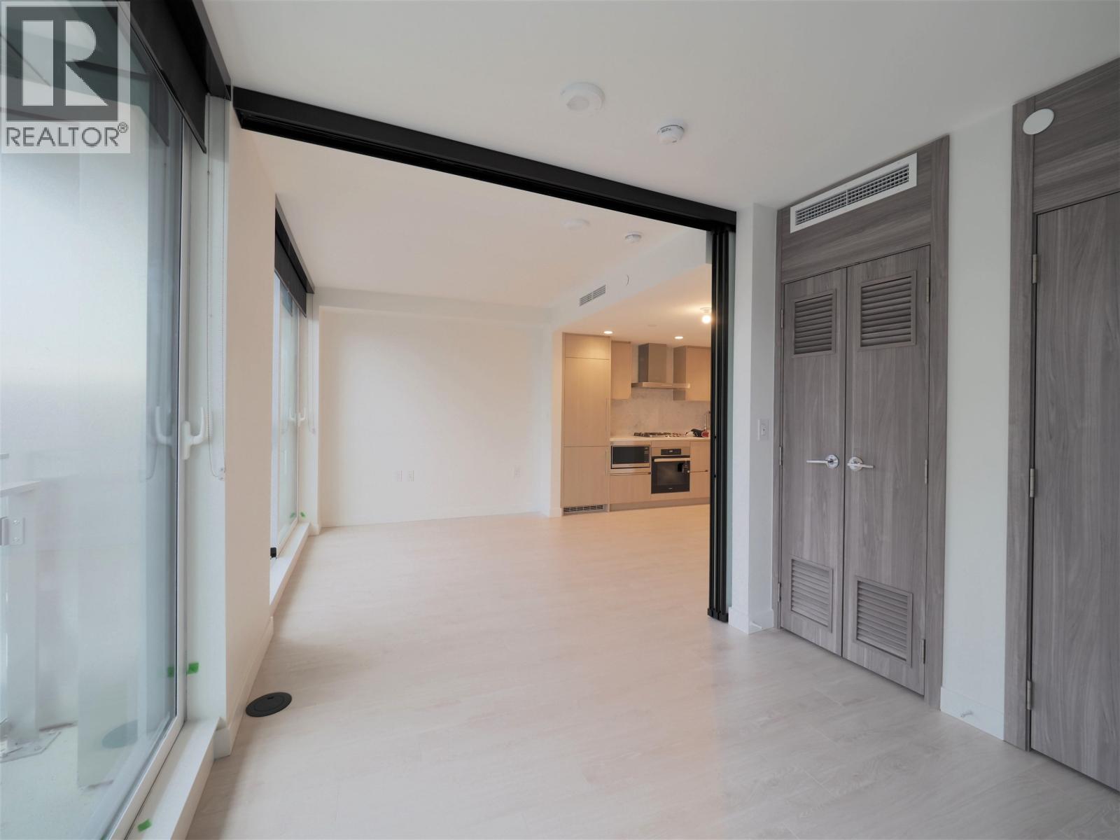 801 1768 Cook Street, Vancouver, British Columbia  V5Y 0N3 - Photo 7 - R3138028