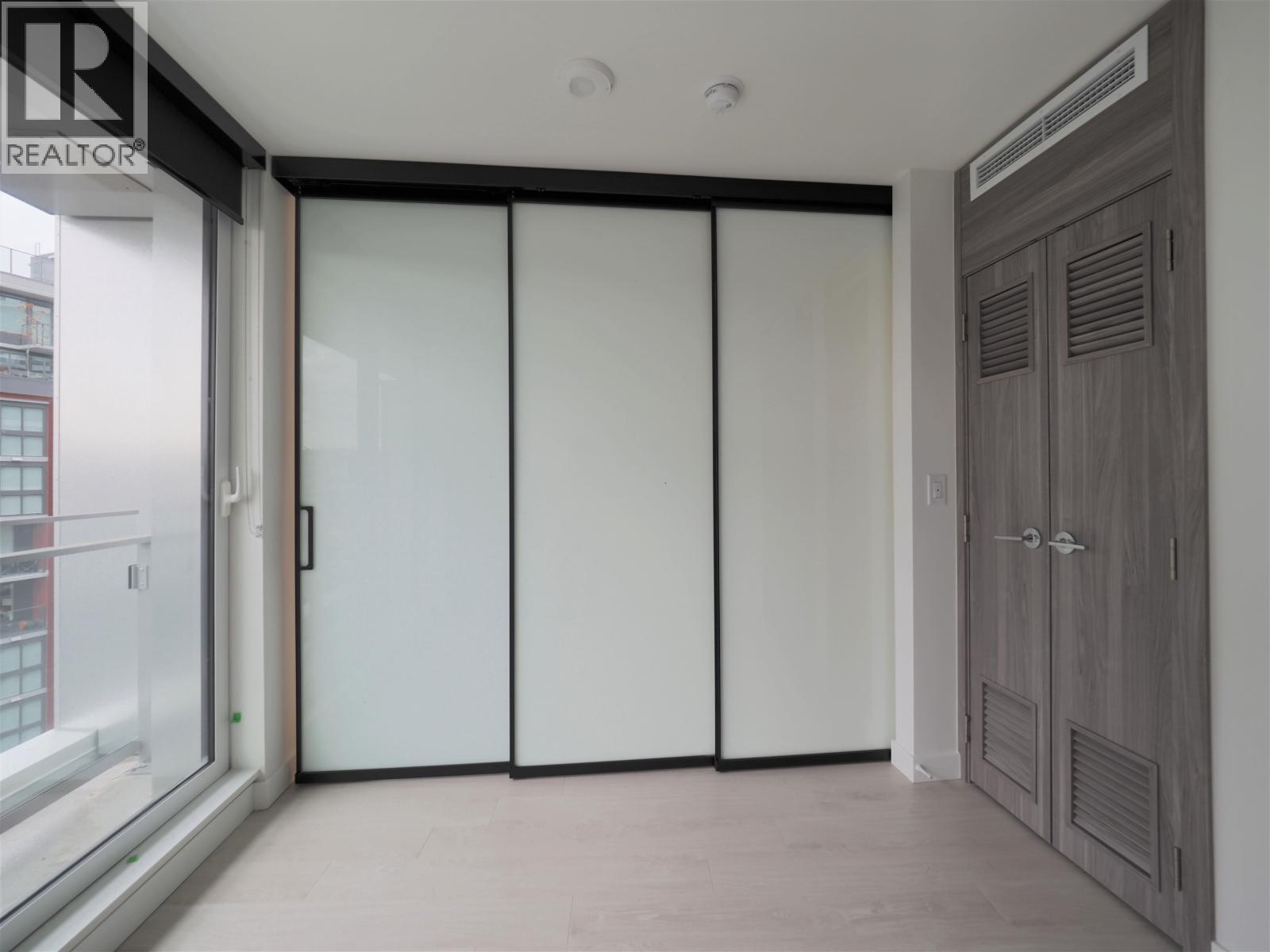801 1768 Cook Street, Vancouver, British Columbia  V5Y 0N3 - Photo 9 - R3138028