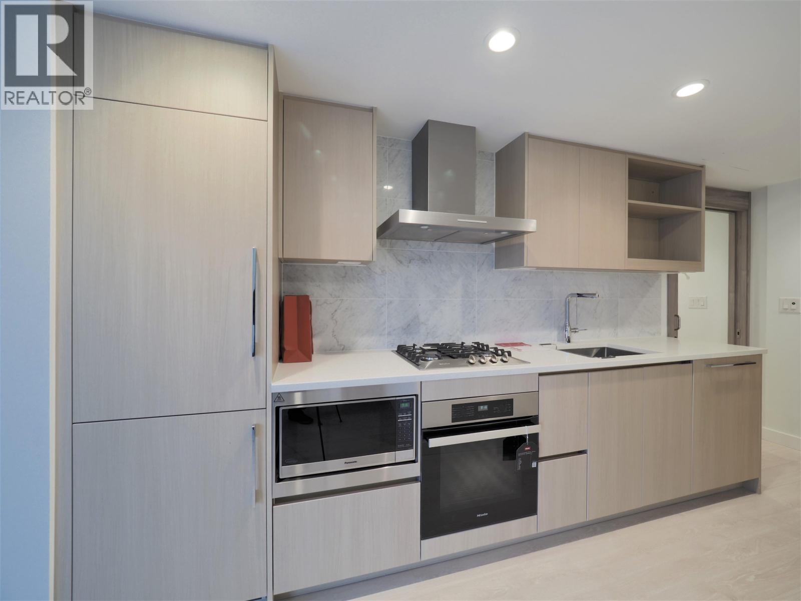 801 1768 Cook Street, Vancouver, British Columbia  V5Y 0N3 - Photo 13 - R3138028