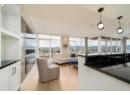1075 Sunset Drive Unit# 2603, Kelowna, BC V1Y 9Y9