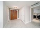 1075 Sunset Drive Unit# 2603, Kelowna, BC V1Y 9Y9