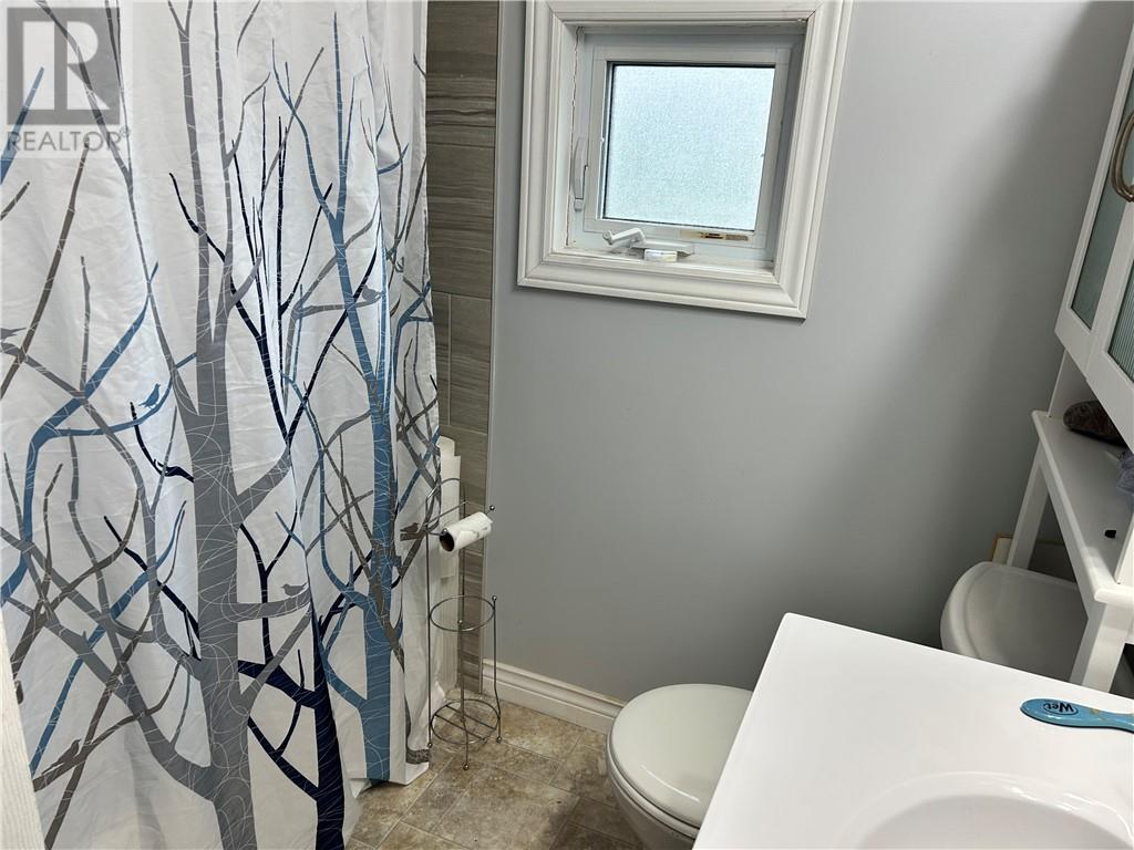 1 First Avenue, Levack, Ontario  P0M 2C0 - Photo 15 - 2128699