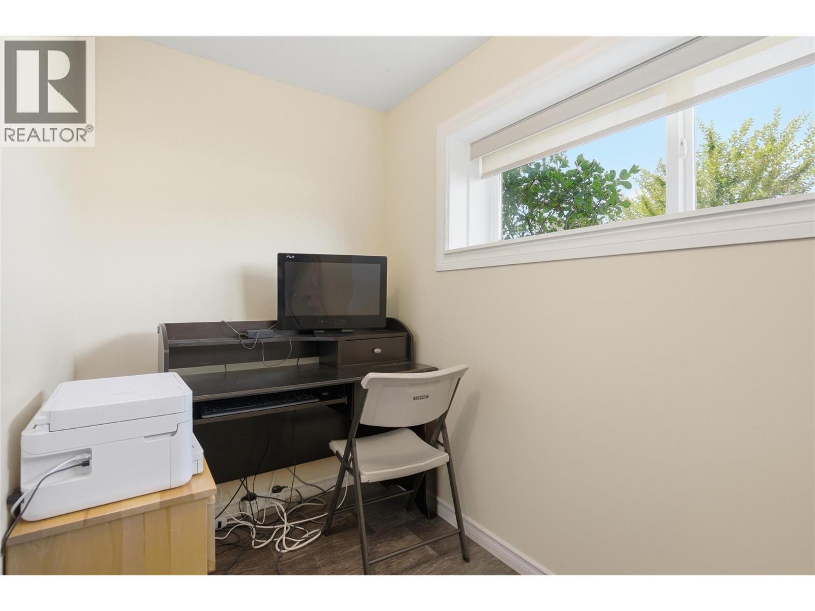 2555 Glenview Avenue, Kamloops, British Columbia  V2B 4L5 - Photo 25 - 10391029