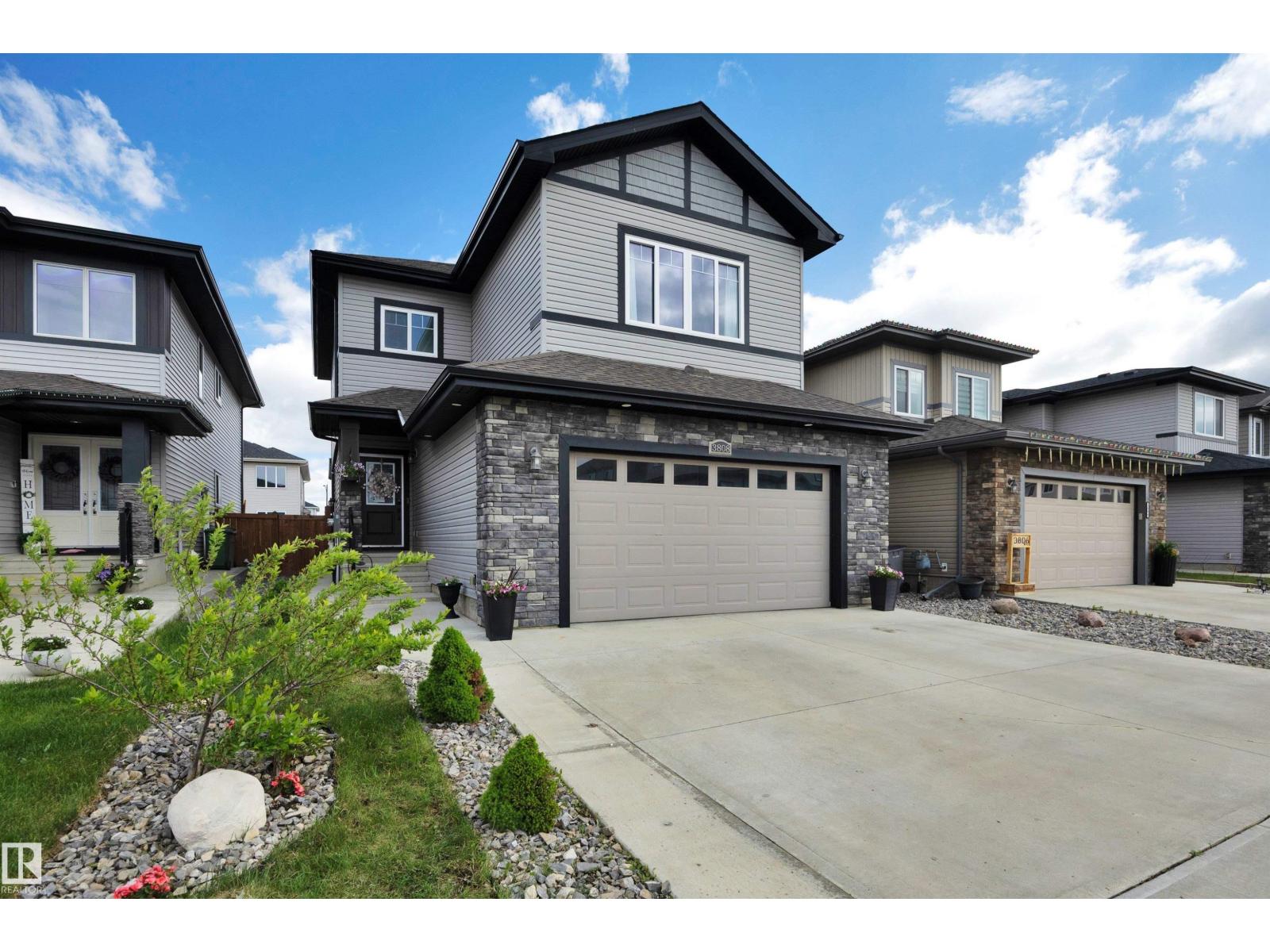 3808 45 Av, Beaumont, Alberta  T4X 2W9 - Photo 3 - E4494816