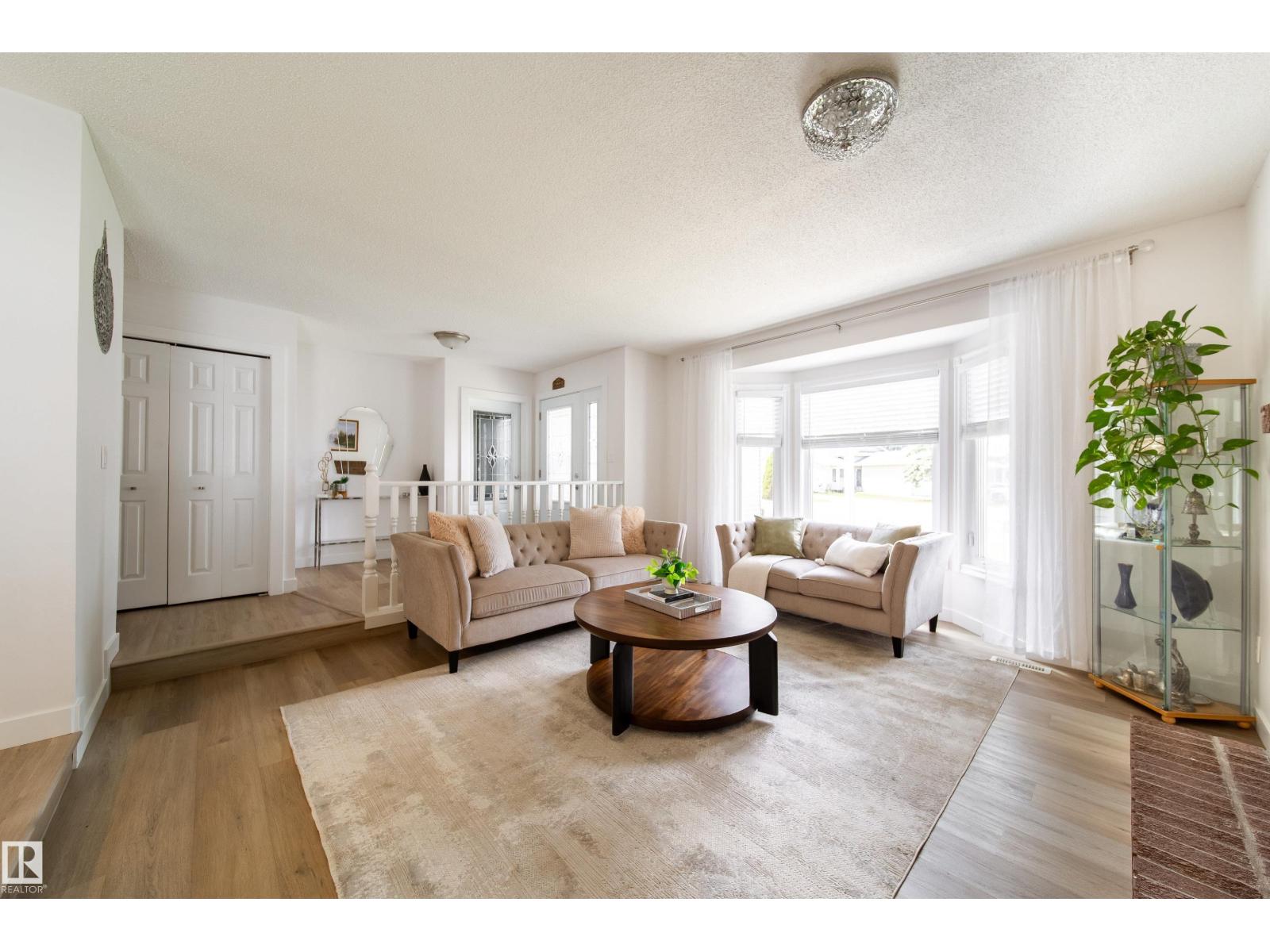 5607 188a St Nw, Edmonton, Alberta  T6M 2G7 - Photo 3 - E4494818