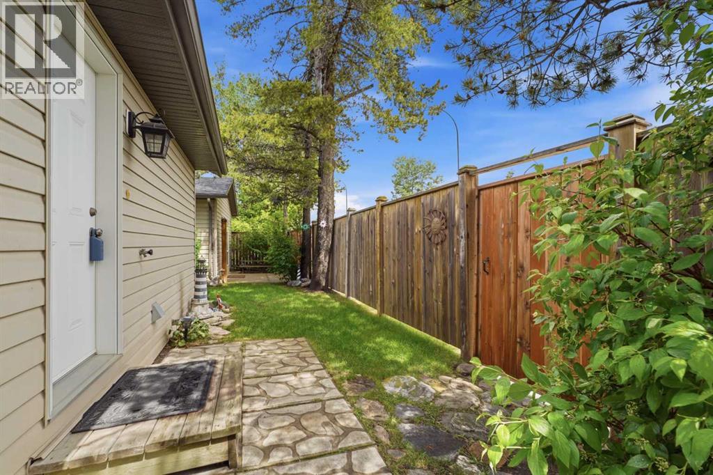 5003 36 Street, Sylvan Lake, Alberta  T4S 1B2 - Photo 36 - A2273435