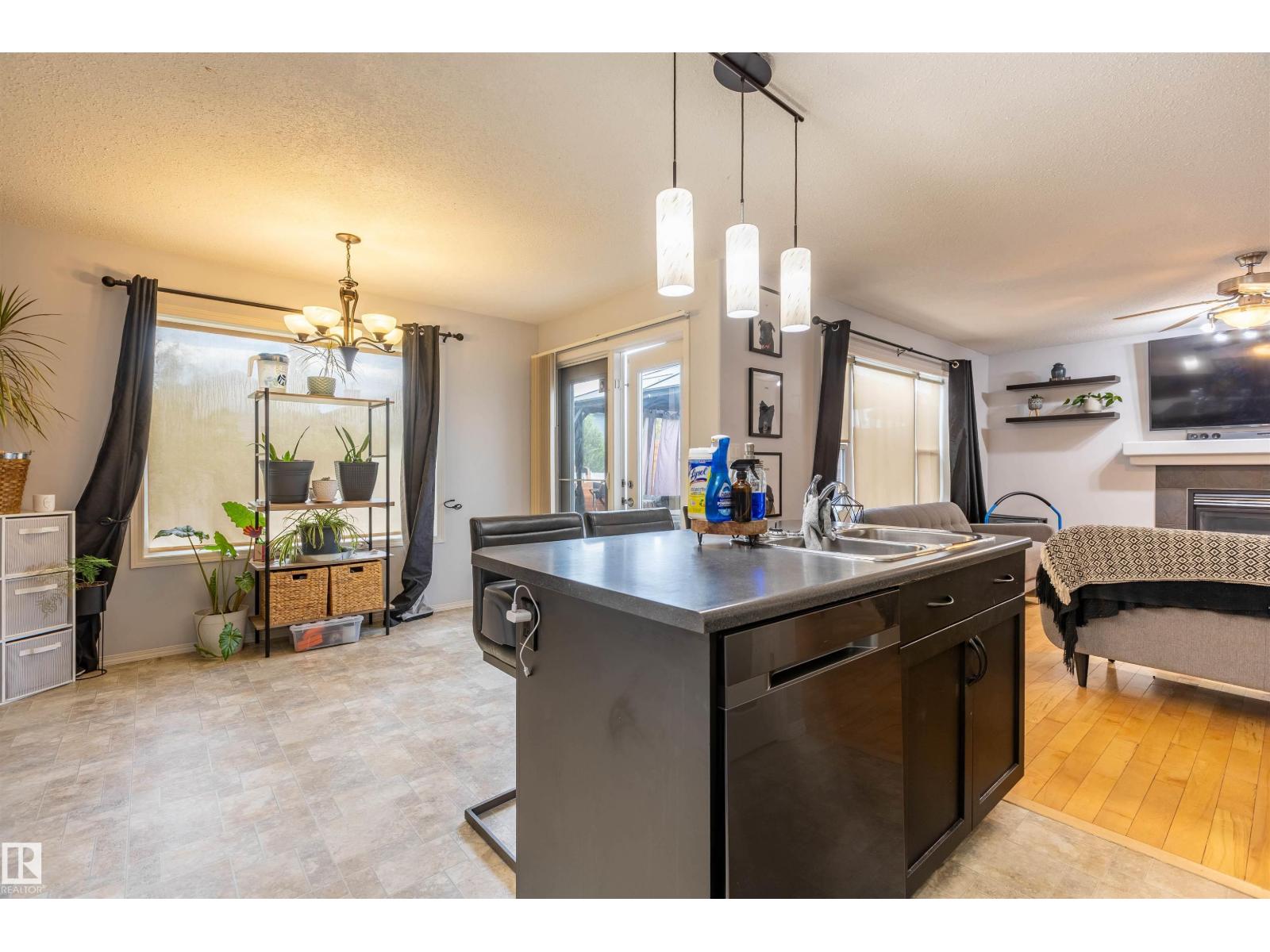 8006 96 St, Morinville, Alberta  T8R 1W1 - Photo 6 - E4494822
