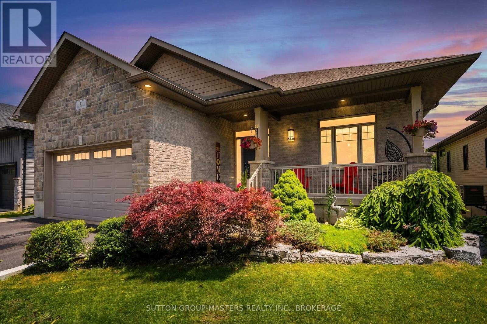 16 Admirals Court, Loyalist, Ontario