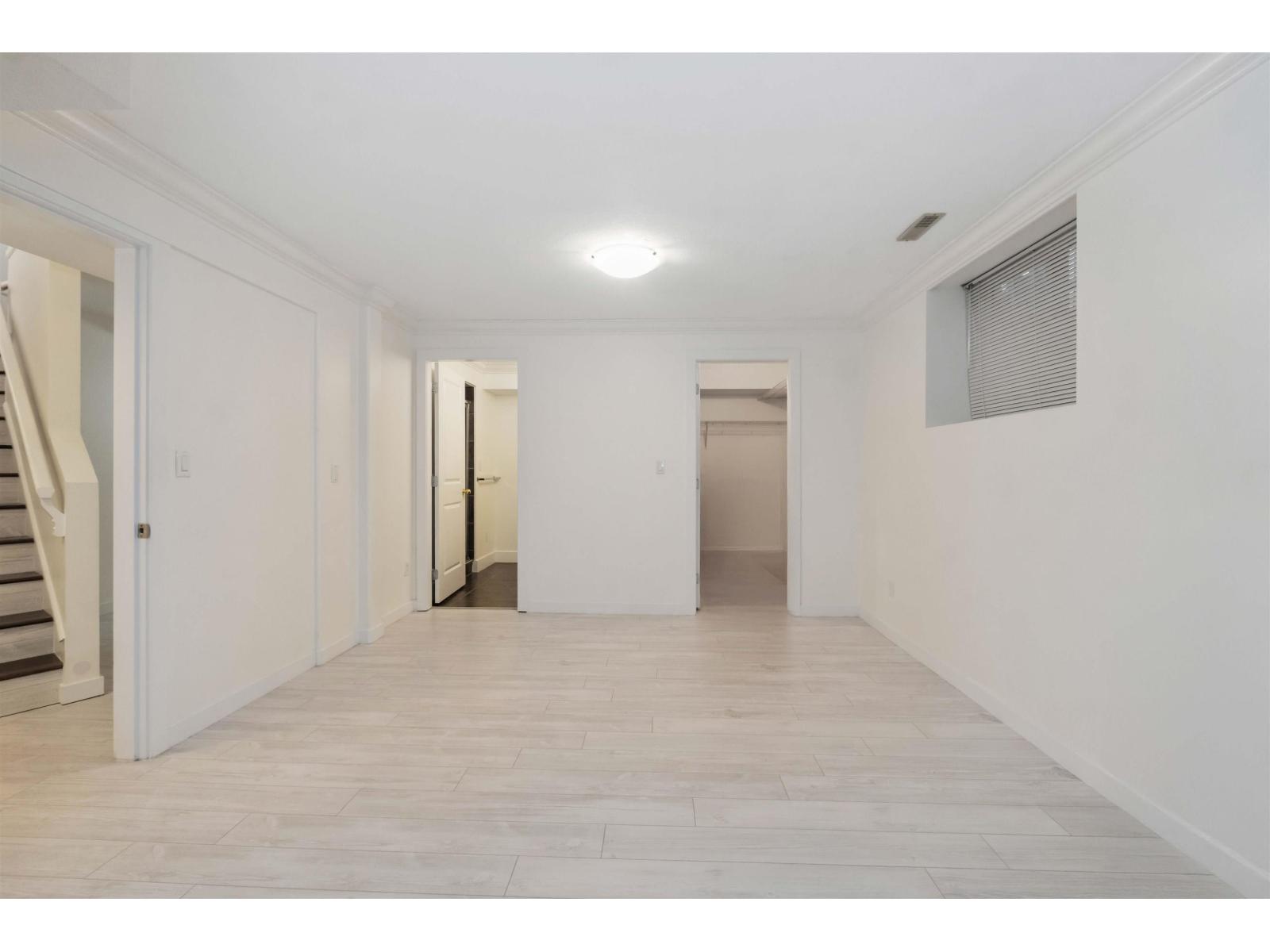 Listing image 26