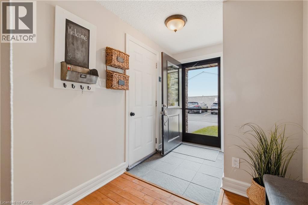 2 Worton Avenue Unit# 4, Guelph, Ontario  N1H 7C5 - Photo 3 - 40841582