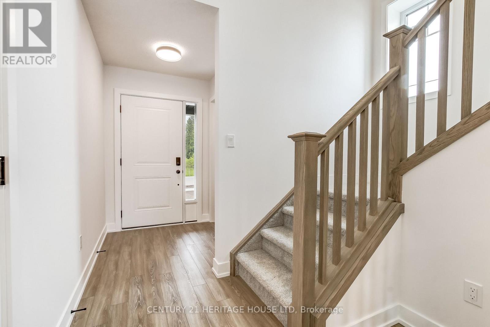 36 Hawks Gate, Central Elgin, Ontario  N5R 0R2 - Photo 4 - X13470066