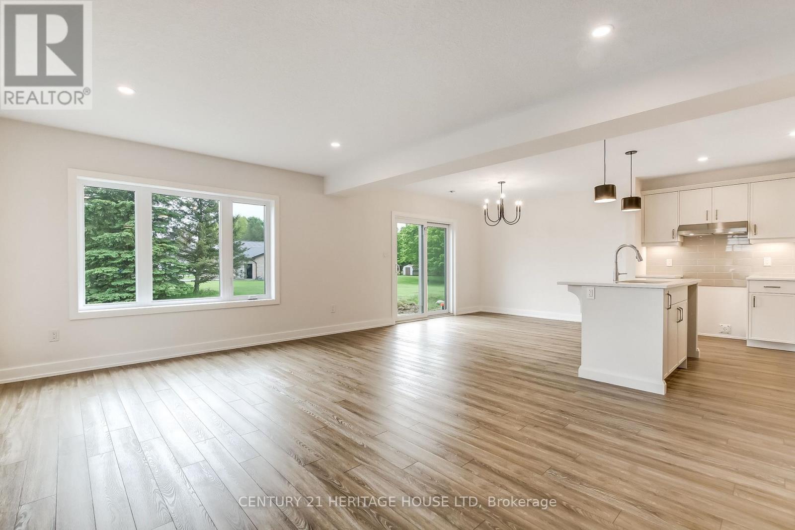 36 Hawks Gate, Central Elgin, Ontario  N5R 0R2 - Photo 6 - X13470066