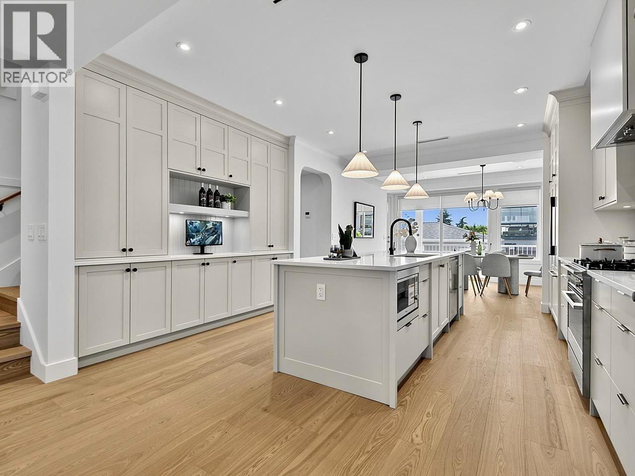 2 8029 Macpherson Avenue, Burnaby, British Columbia  V5J 4P5 - Photo 10 - R3135890