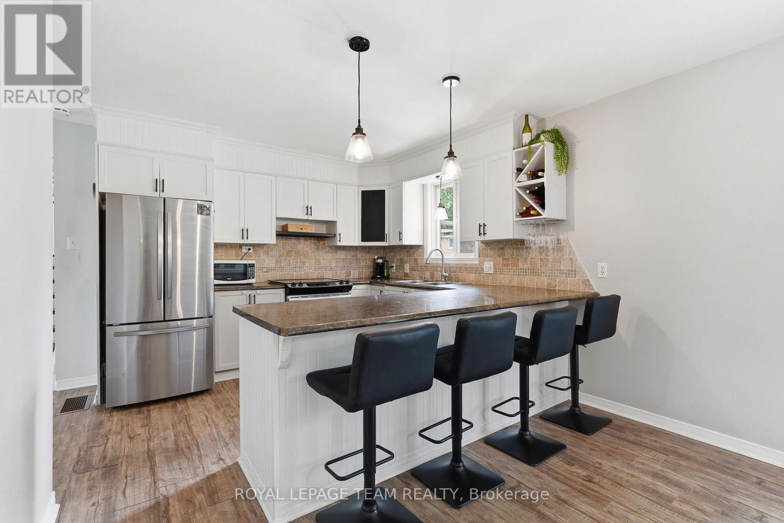 19238 Richmond Court, South Glengarry, Ontario K0C 2E0 - Photo 16 - X13470068