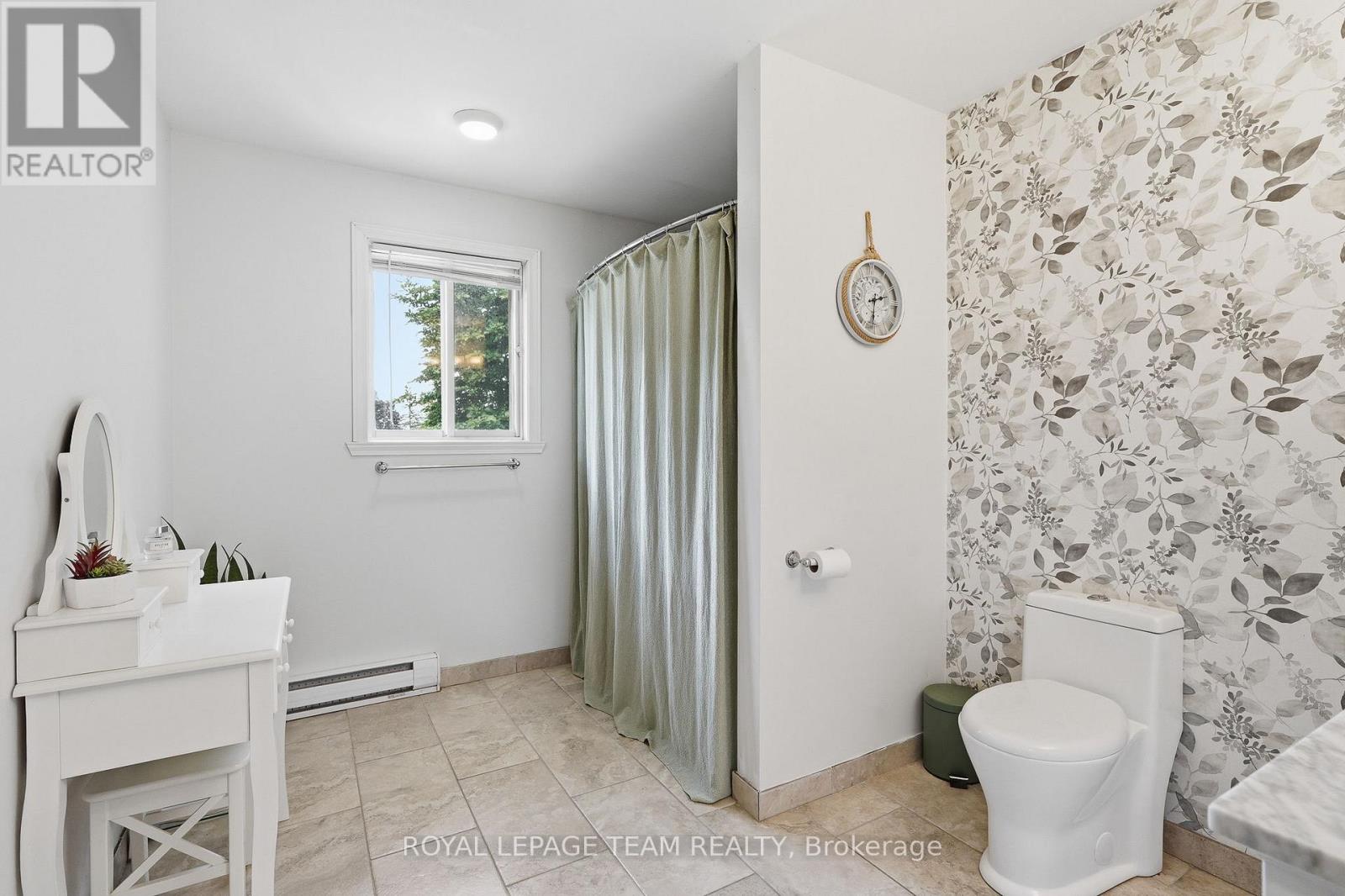 19238 Richmond Court, South Glengarry, Ontario K0C 2E0 - Photo 21 - X13470068