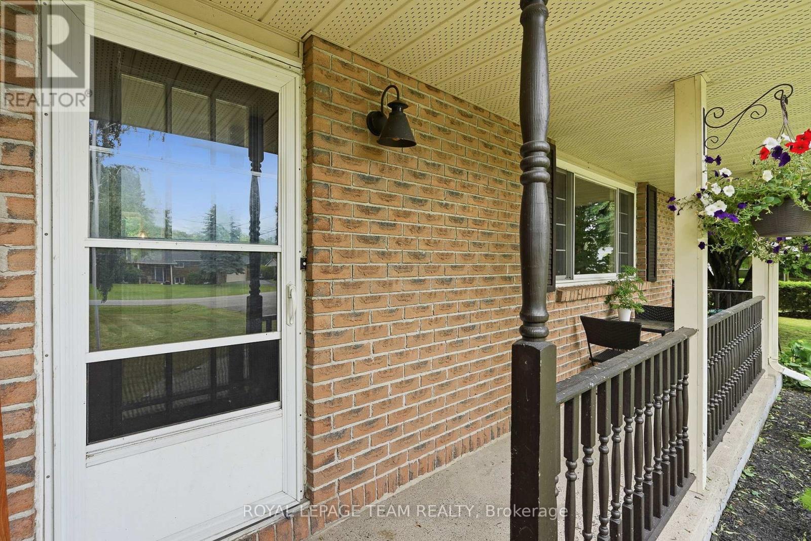 19238 Richmond Court, South Glengarry, Ontario K0C 2E0 - Photo 4 - X13470068