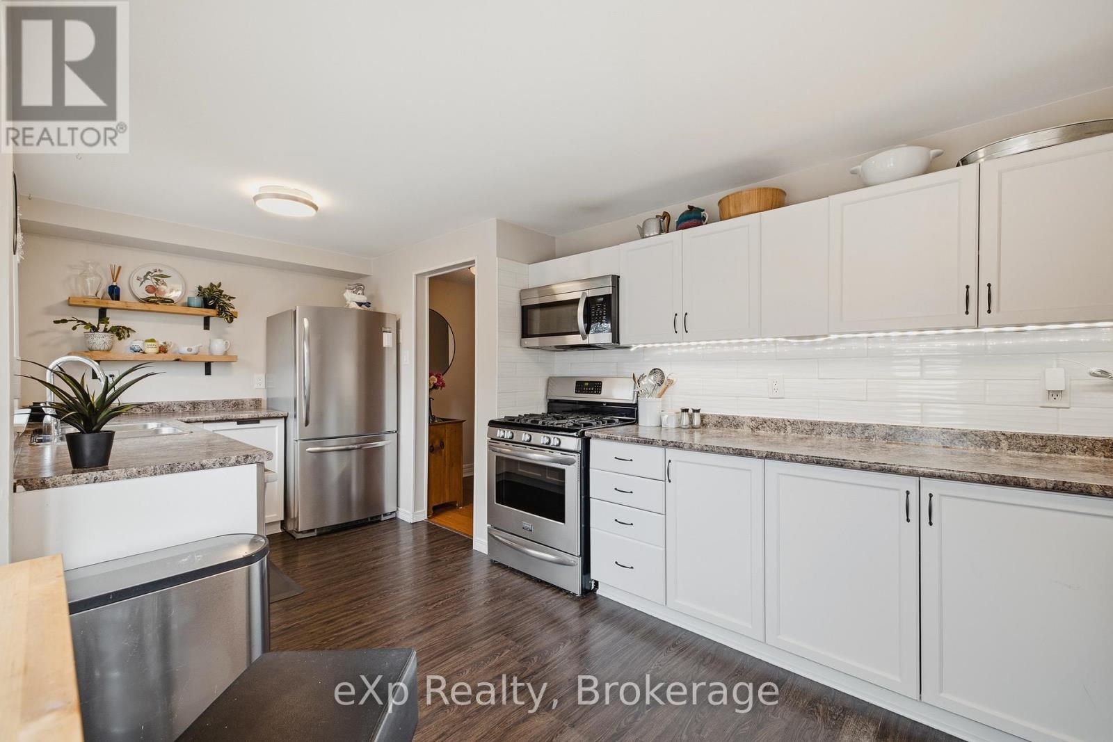 4 - 2 Worton Avenue, Guelph, Ontario  N1H 7C5 - Photo 14 - X13469766