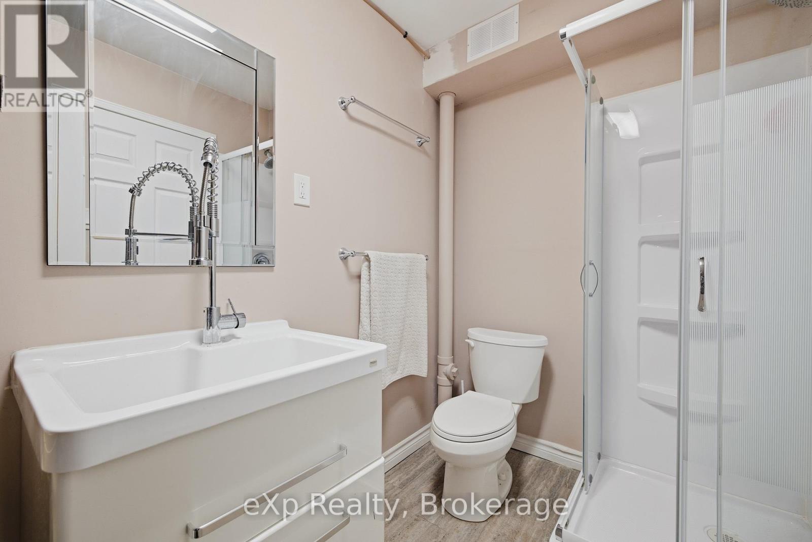 4 - 2 Worton Avenue, Guelph, Ontario  N1H 7C5 - Photo 26 - X13469766