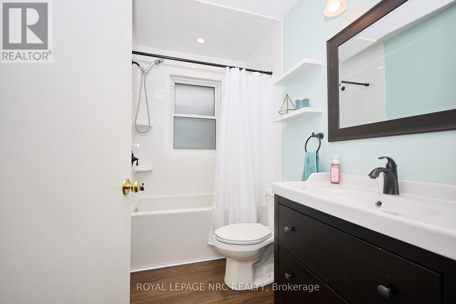 5916 Carman Street, Niagara Falls (Church's Lane), Ontario  L2J 1S1 - Photo 17 - X13470096