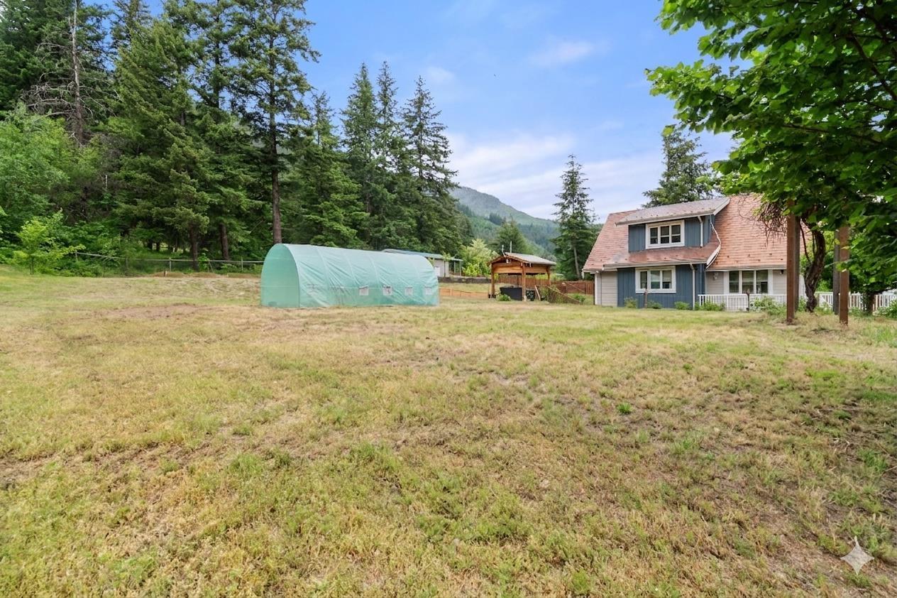 64922 North Bend Post Office Road, Fraser Canyon, Boston Bar, British Columbia  V0K 1C1 - Photo 36 - R3128358
