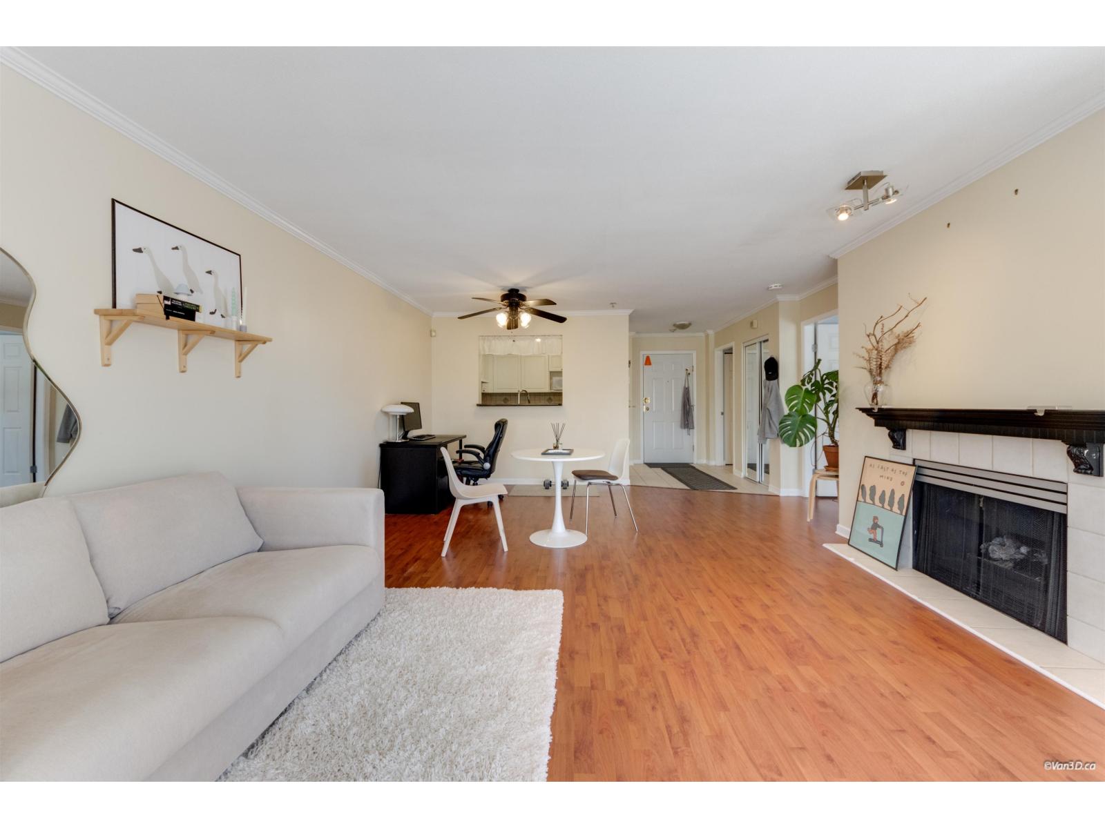418 15268 105 Avenue, Surrey, British Columbia  V3R 0W8 - Photo 2 - R3138067