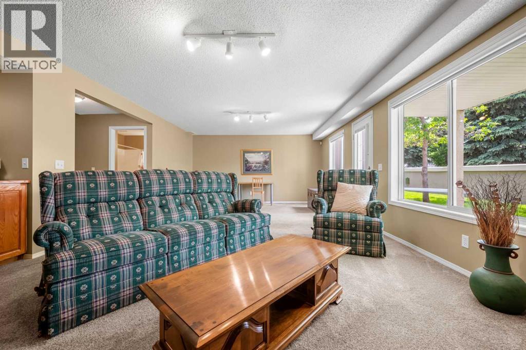 22 Mt Mckenzie Villas SE, Calgary, Alberta  T2Z 2P9 - Photo 35 - A2321918