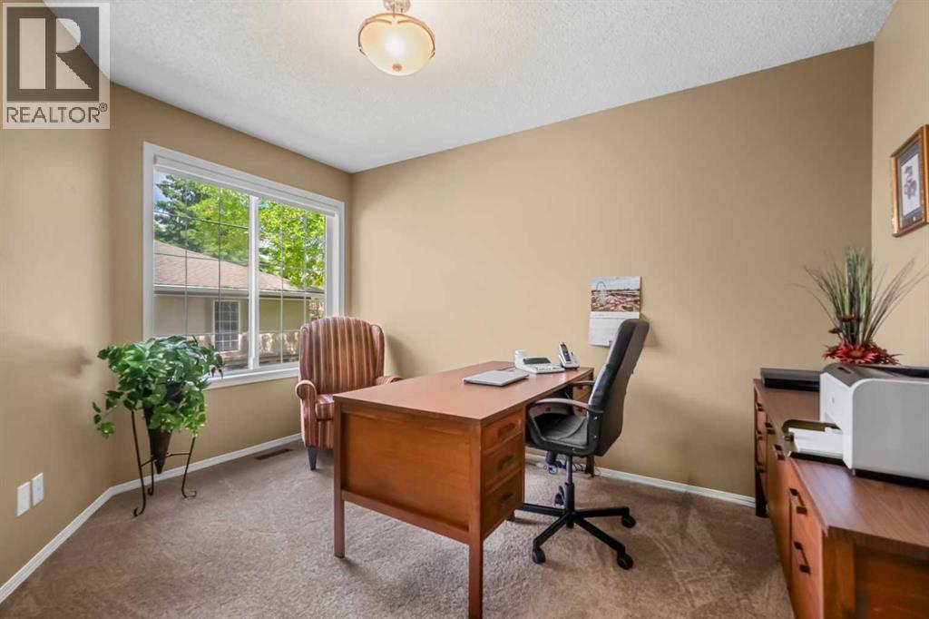 22 Mt Mckenzie Villas SE, Calgary, Alberta  T2Z 2P9 - Photo 24 - A2321918