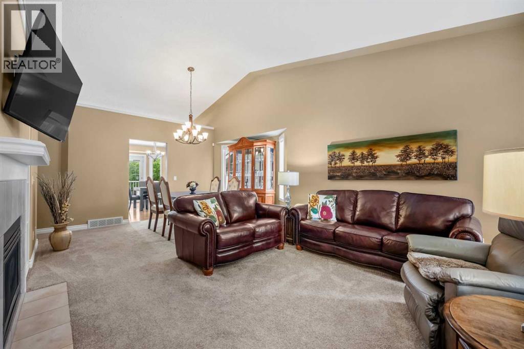 22 Mt Mckenzie Villas SE, Calgary, Alberta  T2Z 2P9 - Photo 5 - A2321918
