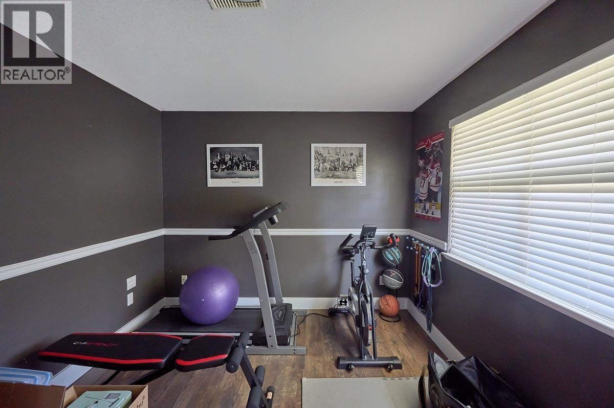 21120 Stonehouse Avenue, Maple Ridge, British Columbia V2X 8L9 - Photo 3 - R3135205