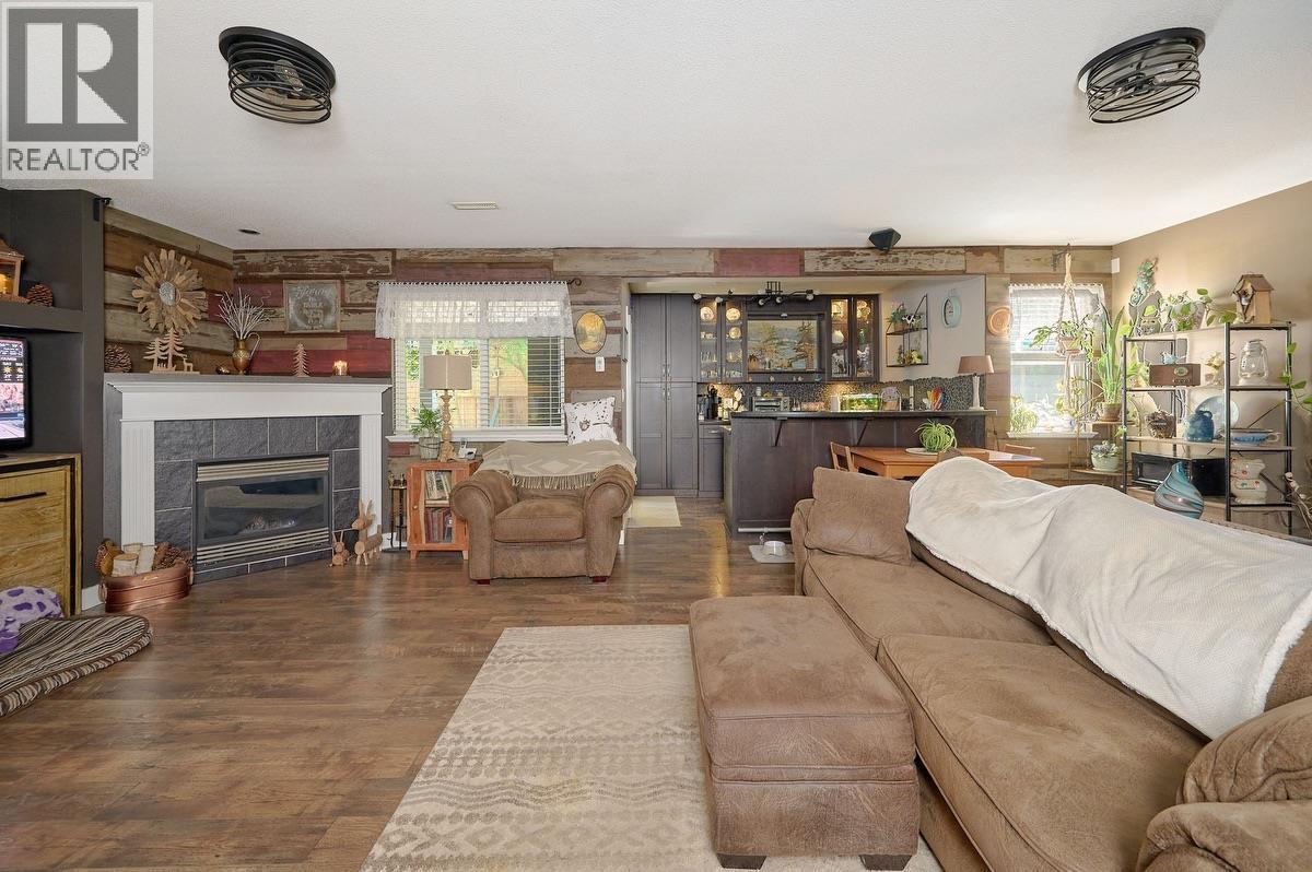 21120 Stonehouse Avenue, Maple Ridge, British Columbia V2X 8L9 - Photo 24 - R3135205