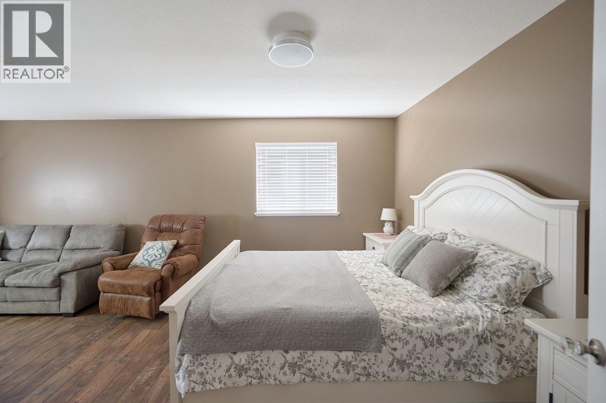 21120 Stonehouse Avenue, Maple Ridge, British Columbia V2X 8L9 - Photo 28 - R3135205