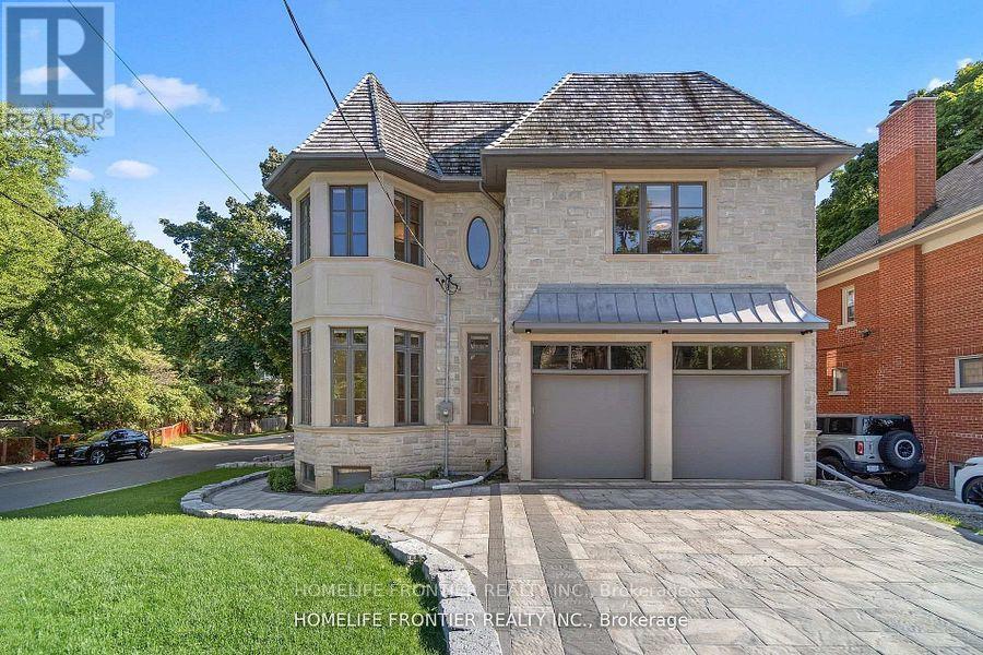 8 Vesta Drive, Toronto, Ontario  M5P 2Z5 - Photo 2 - C13470094