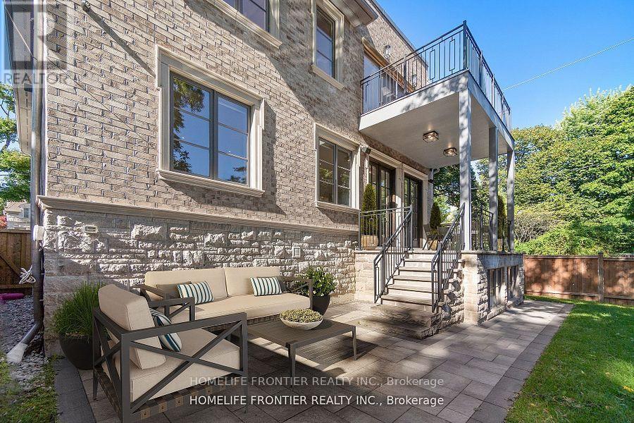 8 Vesta Drive, Toronto, Ontario  M5P 2Z5 - Photo 37 - C13470094