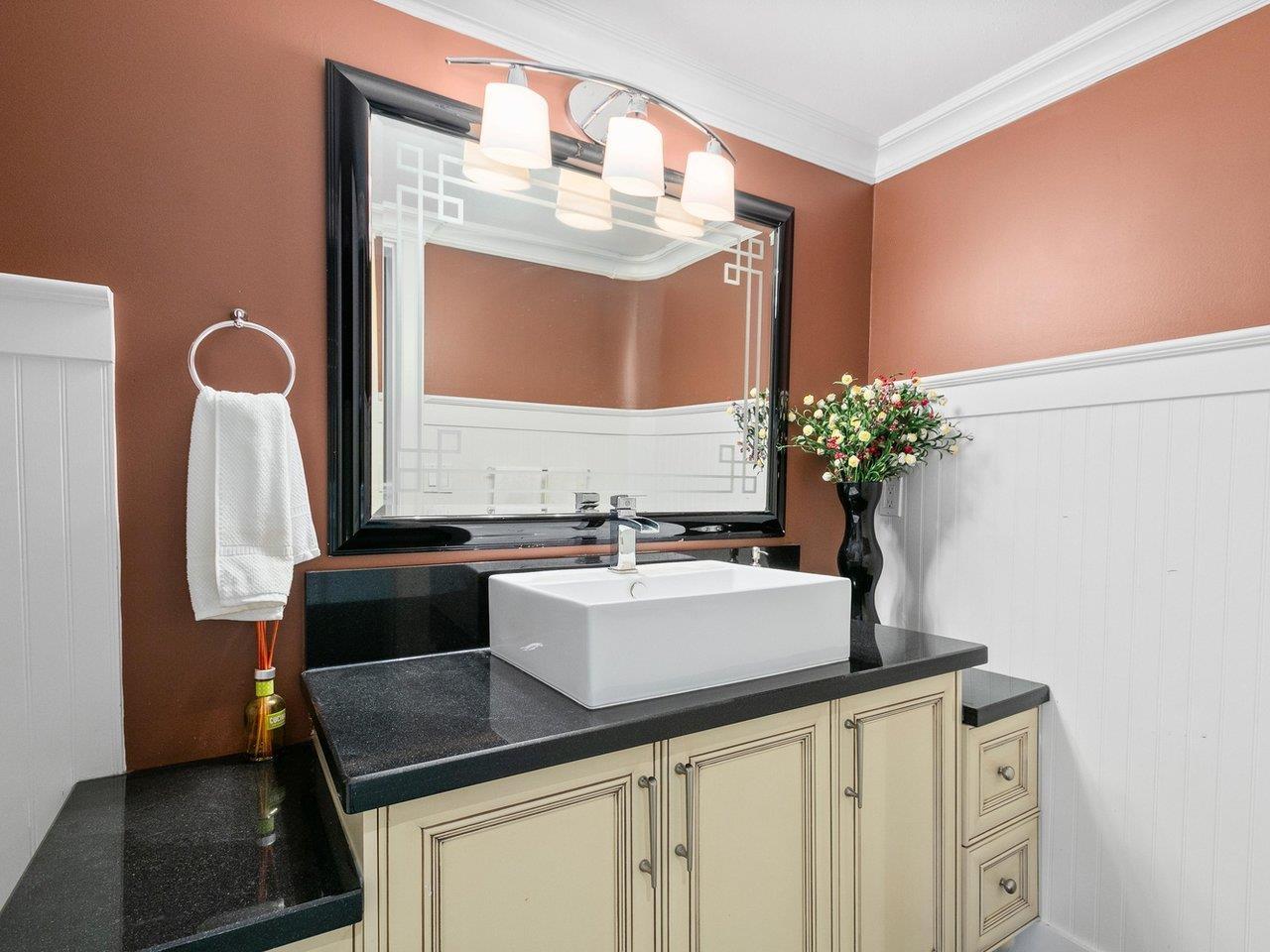 13828 Crescent Road, Surrey, British Columbia  V4P 1K8 - Photo 17 - R3137386