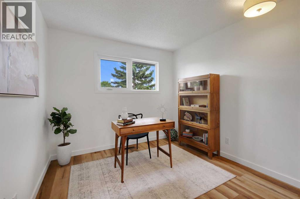 81 Strathcona Crescent SW, Calgary, Alberta  T3H 1K9 - Photo 17 - A2322292