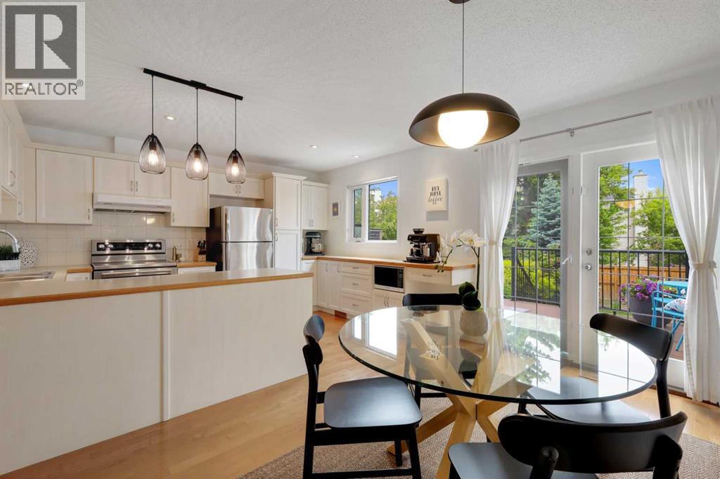 81 Strathcona Crescent SW, Calgary, Alberta  T3H 1K9 - Photo 8 - A2322292